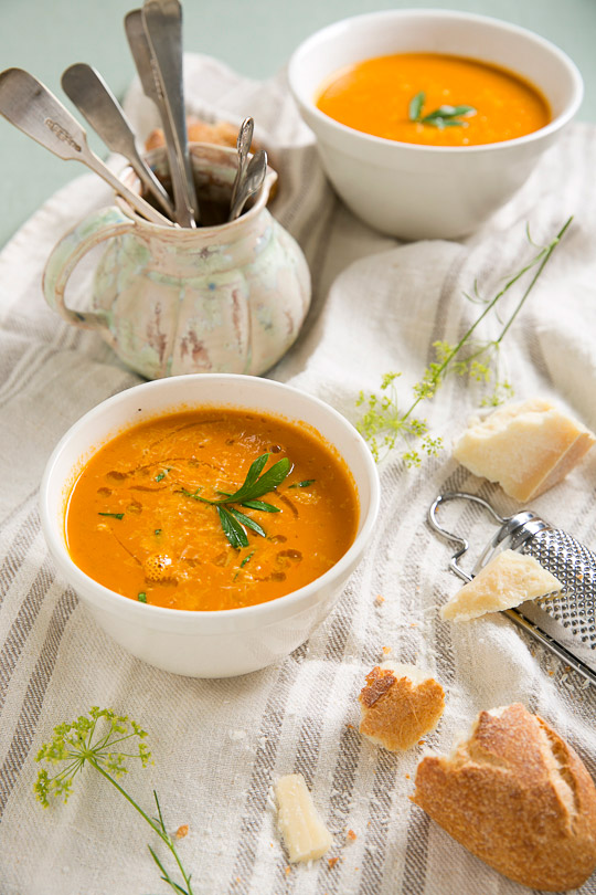 Garlicky Creamy Roasted Tomato Soup – Goboroot.com
